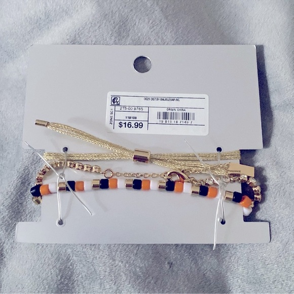 🎉6 for $30🎉 BaubleBar Boo Crew Bracelet Set with Ghost Charm - Picture 3 of 3